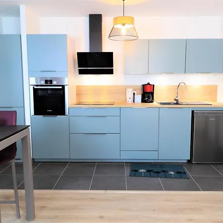 Apartment La Duchesse, T3 Centre - Loggia - Parking - Wifi *